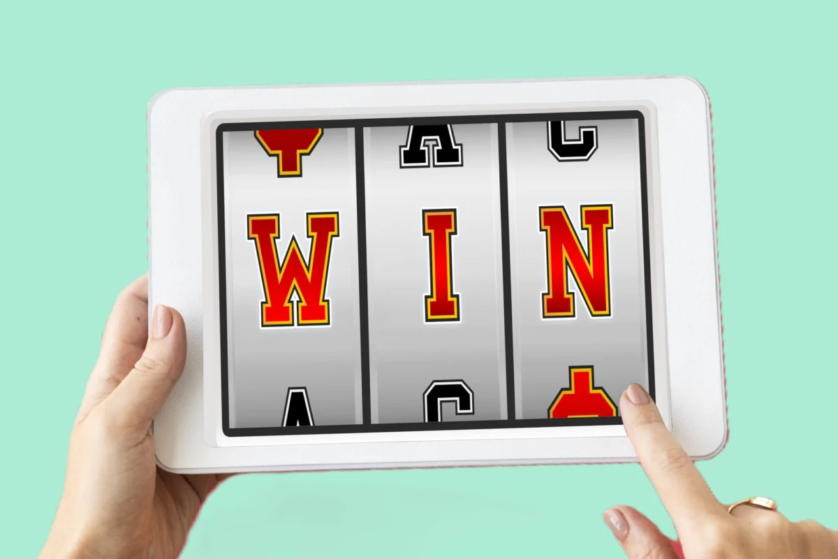The Digital Casino Dilemma: Choosing Between Instant Play and Downloadable Software in South Africa