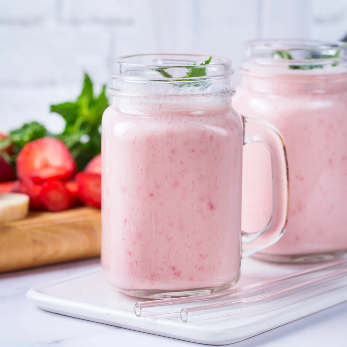 The Ultimate Guide to the Kid-Favorite Strawberry Smoothie: Nourishment, Convenience, and Culinary Creativity