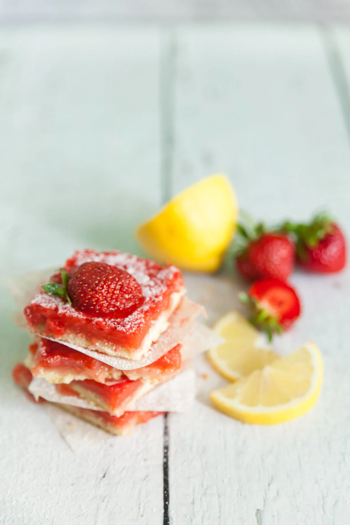 The Ultimate Summer Refreshment: Elevating the Classic Strawberry Lemonade Bar