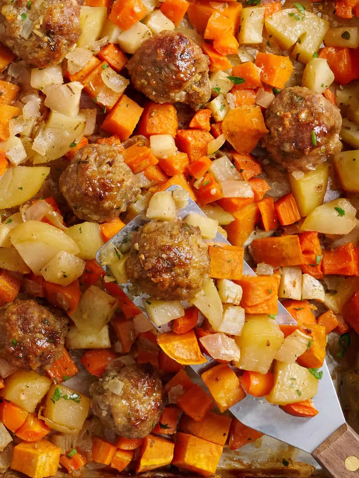 The Art of the One-Pan Meal: Why This Turkey Meatball Recipe is Redefining Weeknight Dining