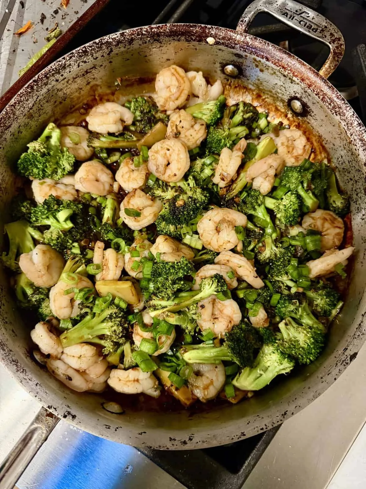 The Art of the Perfect Weeknight Stir-Fry: Mastering Shrimp and Broccoli