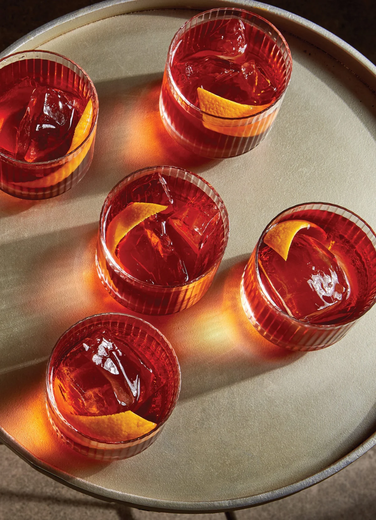 The Reign of the Red Icon: How the Classic Negroni Redefined Global Cocktail Culture